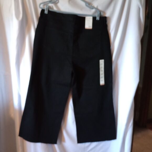 Wonderly Women's Plus Size Wide Leg Cropped Black Jeans 18W NWT Raw Hem - Picture 2 of 11